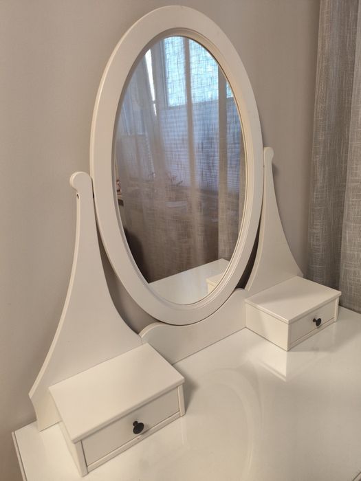 Toaletka IKEA HEMNES z lustrem i taboretem – Stan Bardzo Dobry!