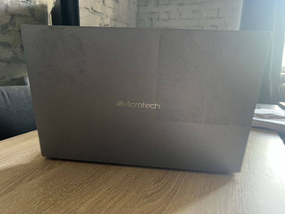 Ноутбук Microtech