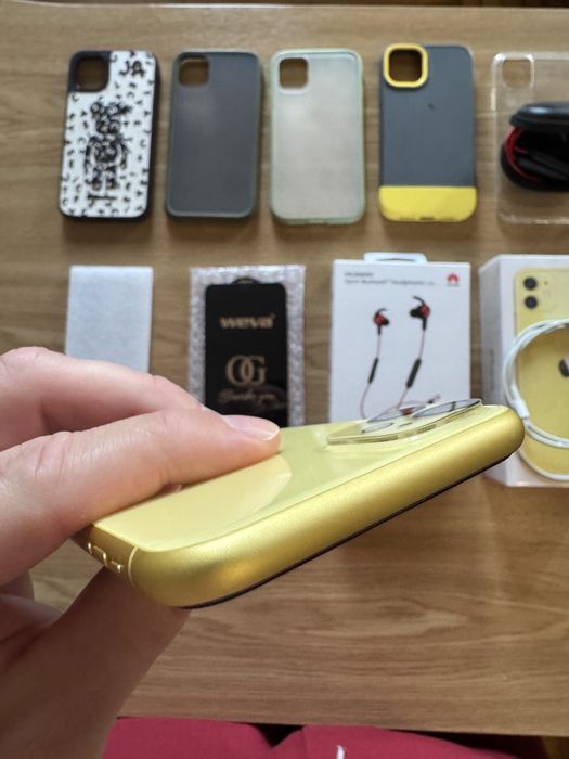 iPhone 11, Yellow, идеал, плюс ПОДАРКИ!  4/64.