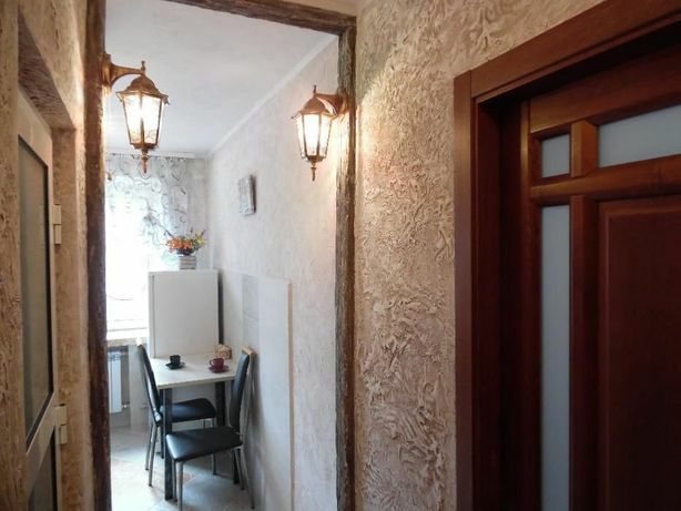 Подобово,ЦЕНТРІ, 1-2 кім,Соборна 58,фіск.чек,чиста!!!