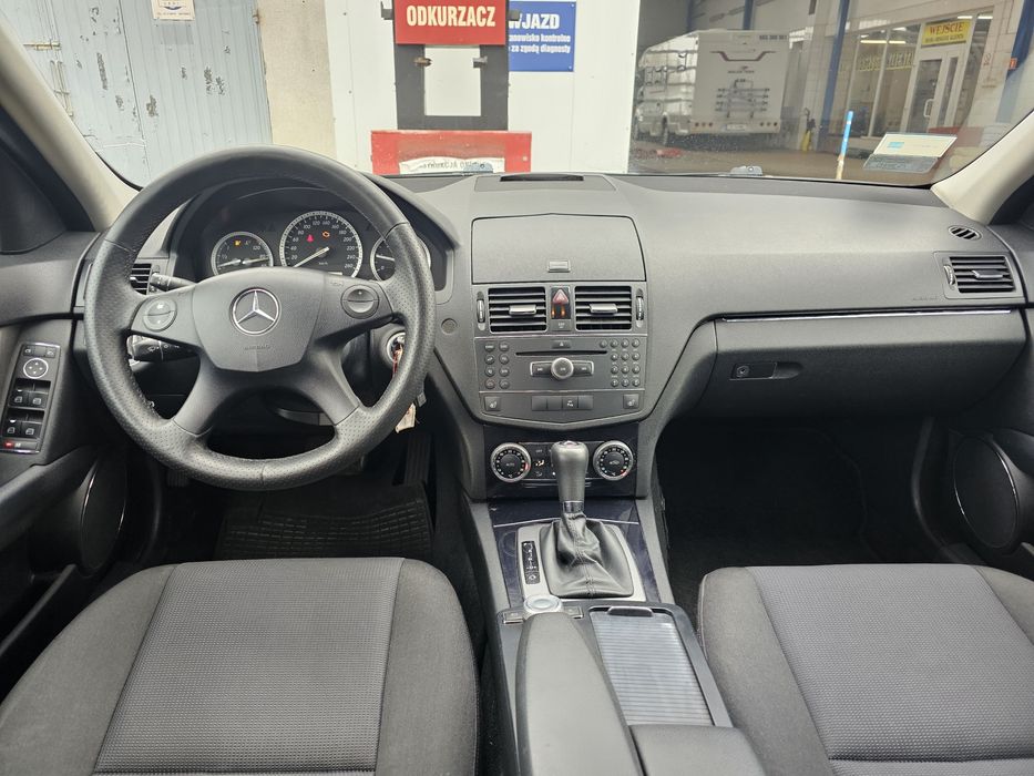 Mercedes W 204 -2,2 CDI 170 kM -automat, kombi
