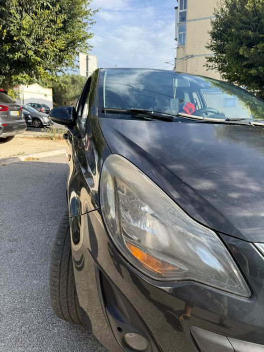 Opel corsa Gasóleo 2014