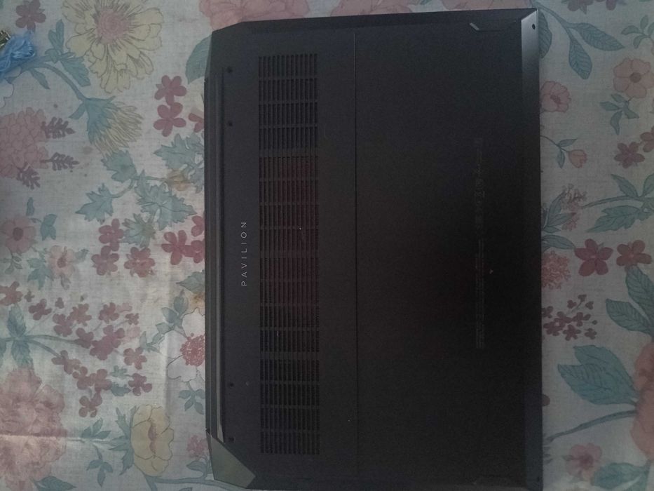 HP Pavilion Gaming Laptop 15-ec2009np (43C72EA)