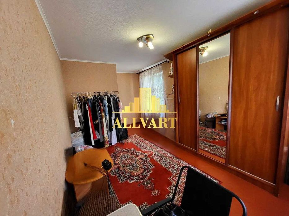 Продаж 3-кімн. квартири з косм. ремонтом, просп. Шухевича, Воскресенка
