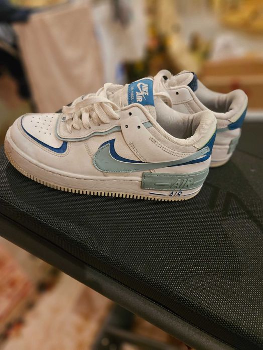 Кросівки жіночі та хлопячі  білі Nike AIR FORCE 1 P WHITE 37,5р 25см