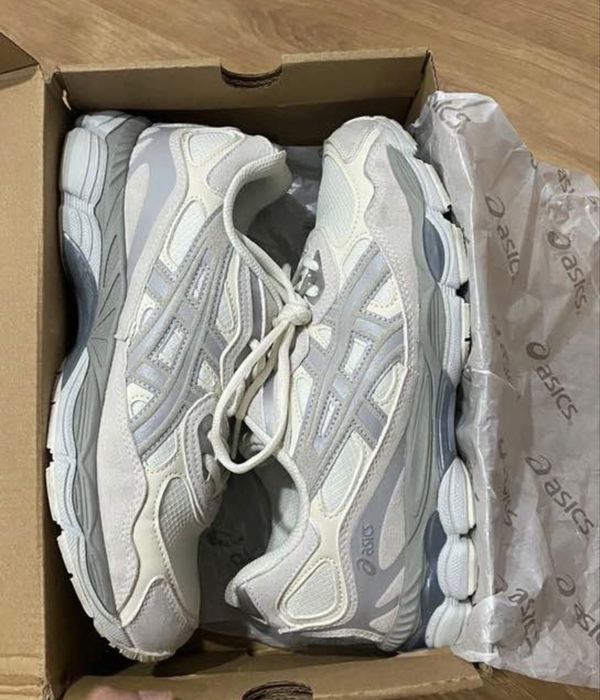 Asics Gel - 41 Cinza