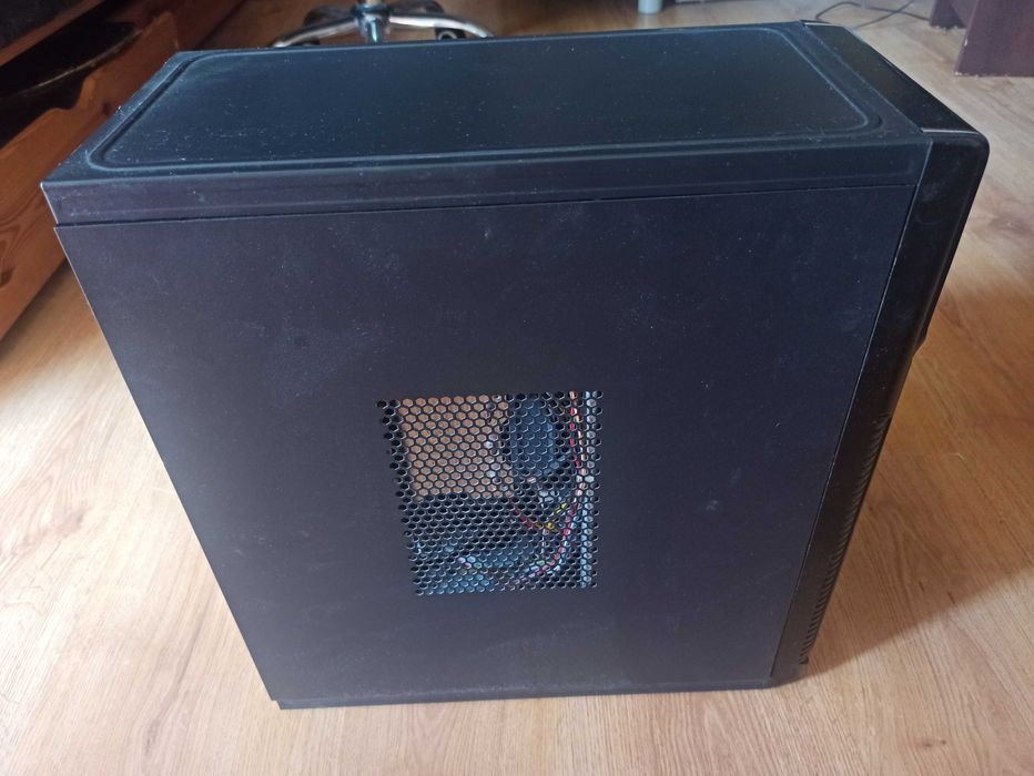 Komputer stacjonarny