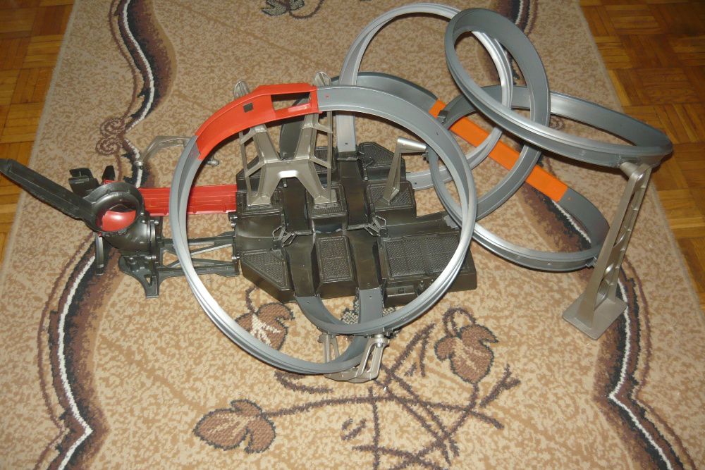Tor Hot Wheels Speed Racer Sky Jump z silnikami Białystok