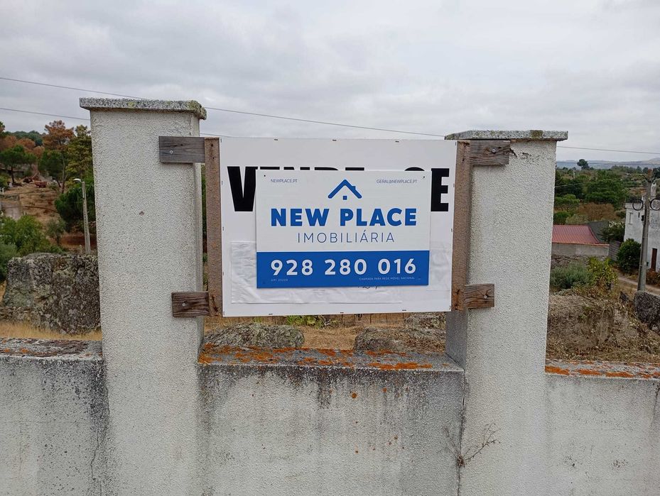 Lote de terreno com 1000m2 ótima localização