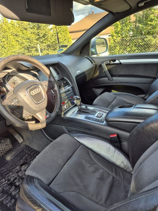 Audi Q7 3.0TDI 7 os. S Line pakiet off road 2x Panorama