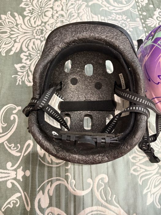 Дитячі шоломи для велосипеду чи самокату