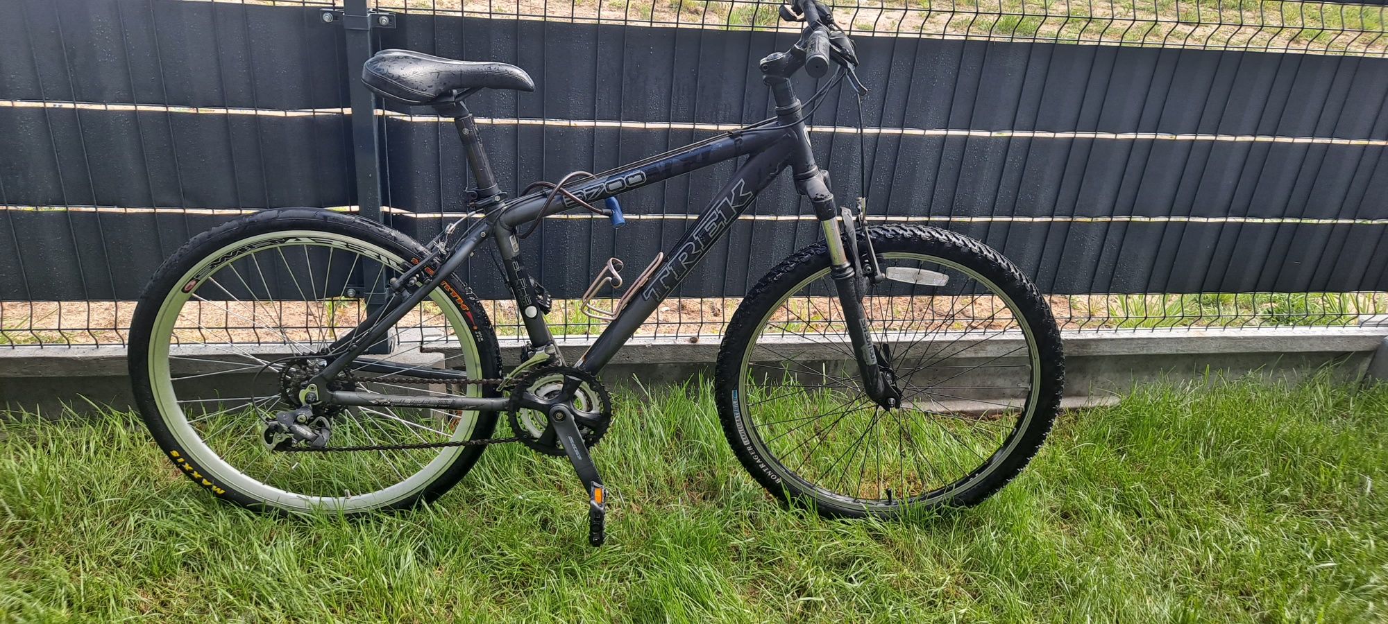 trek 3700 olx