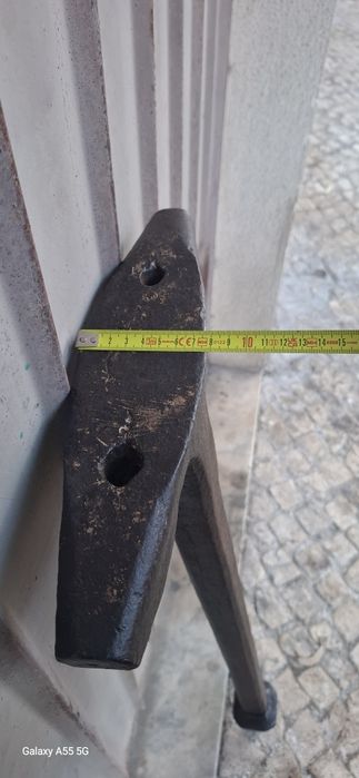 Bigorna de funileiro século XIII