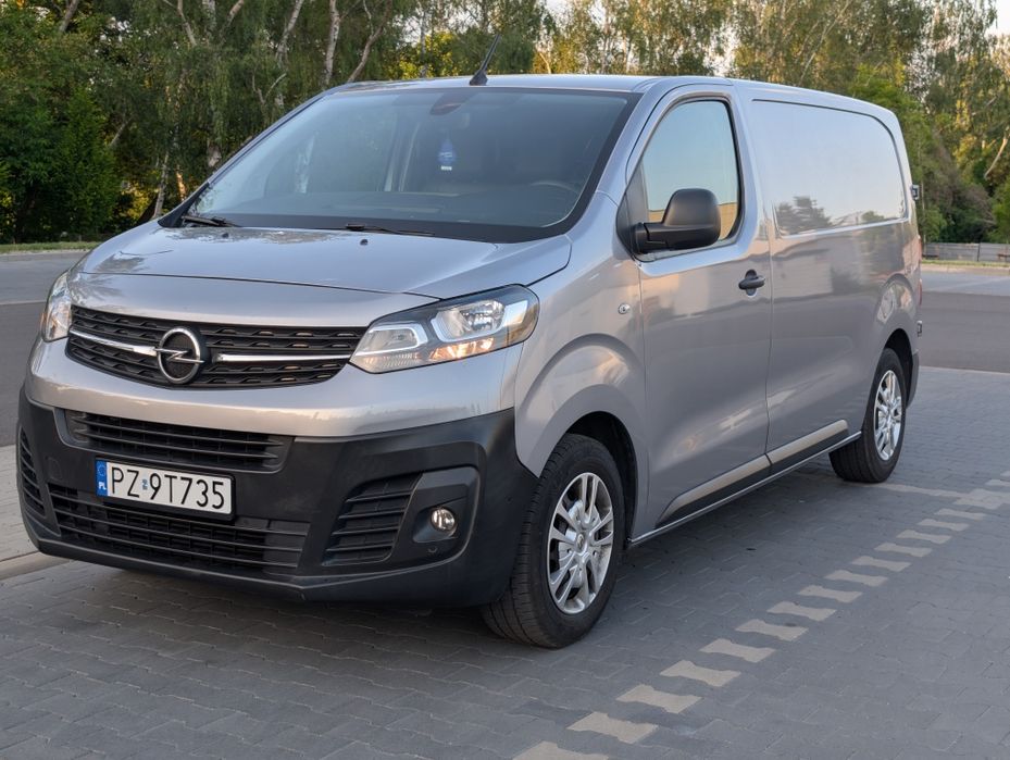 Opel Vivaro 2.0 automat 2020 rok