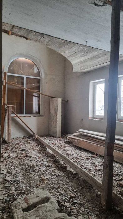 Продається просторий приватний будинок в Івано-Франківську