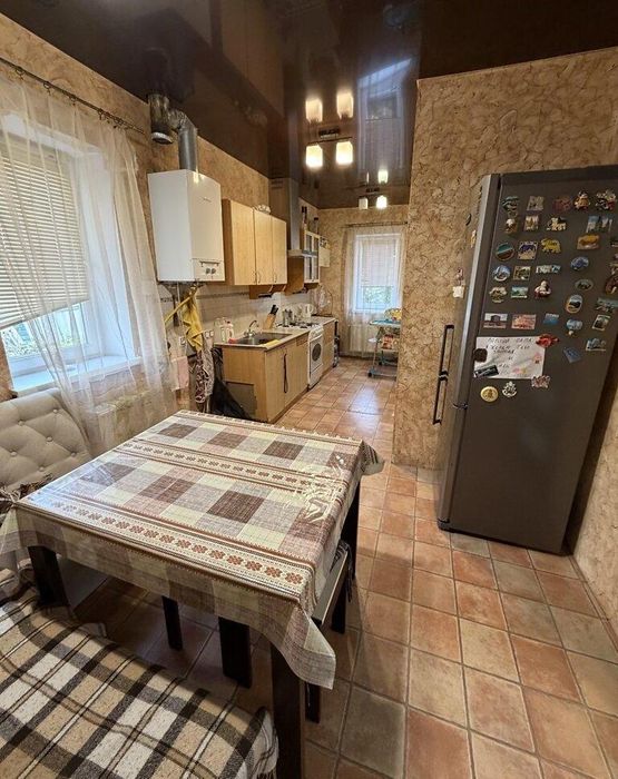 Продається будинок з ремонтом на Баварії, 8 соток