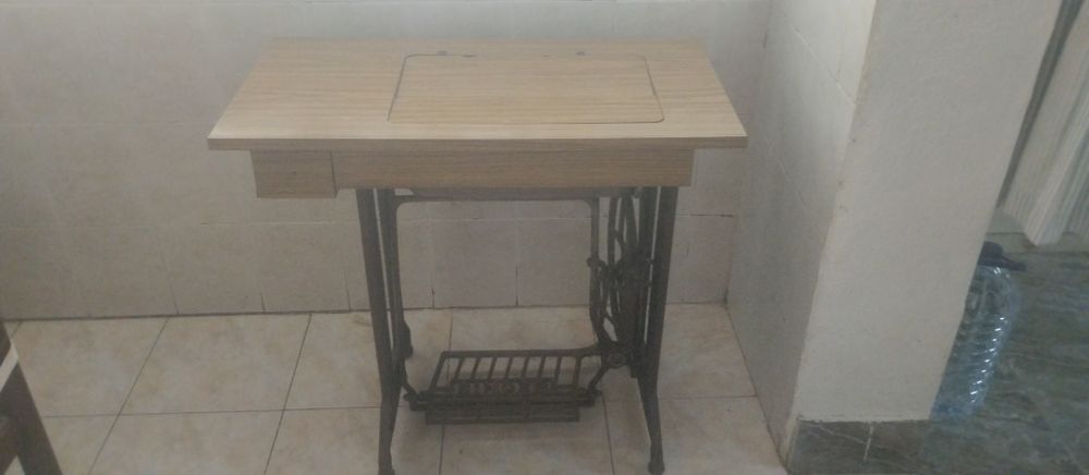 Máquina costura Singer