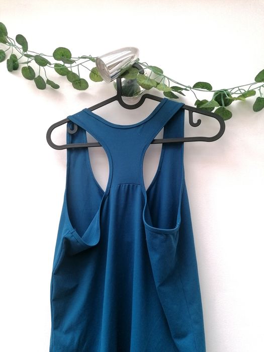 Top Desportivo Azul Petróleo