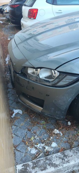 Jaguar XF 2015 com motor a bater — photo 4