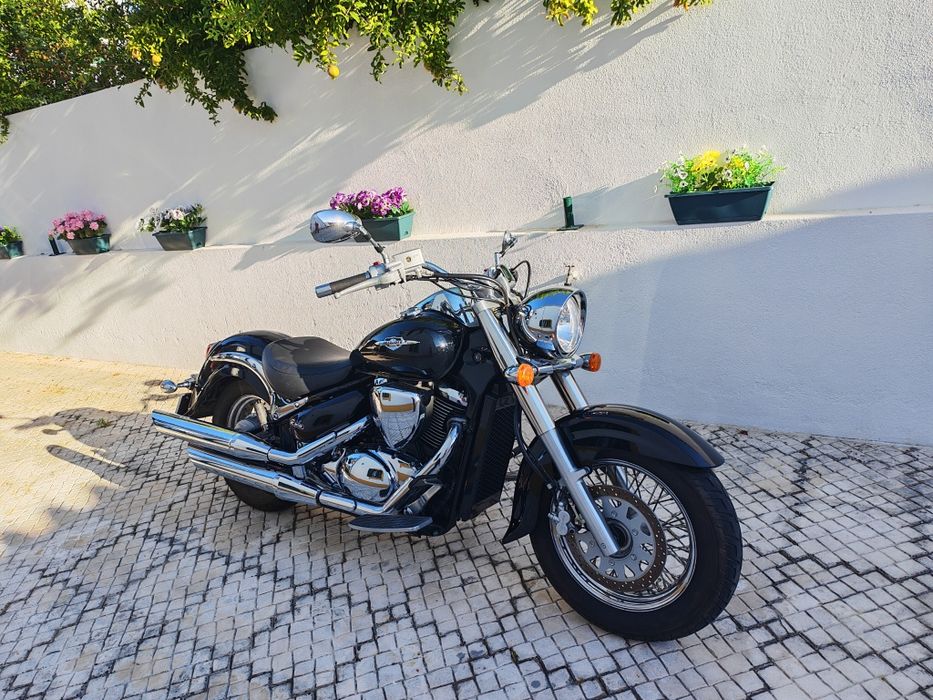 Suzuki Intruder 800