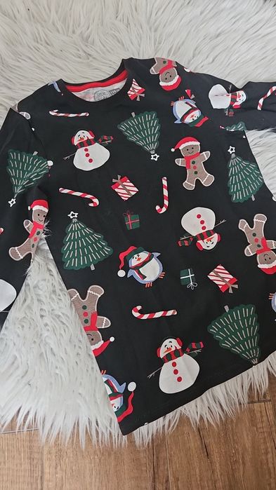 Tshirt 134 w świąteczny deseń