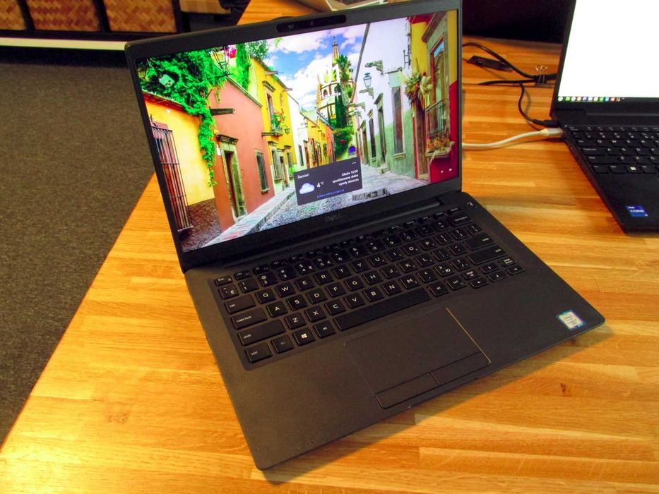 Dell Latitude 7400 14" touch i7 16GB 512GB SSD notebook (78)