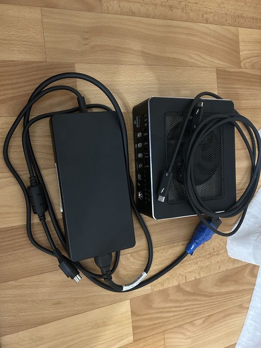 док станція відеокарта radeon rx5500xt 4gb