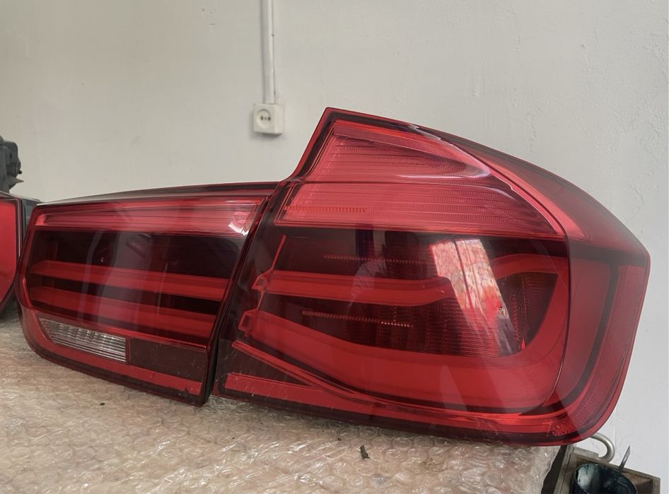 Продам оригінал задні ліхтарі led lci Європа F30