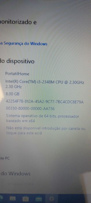 Portátil Toshiba Satellite C855-2K1 i3