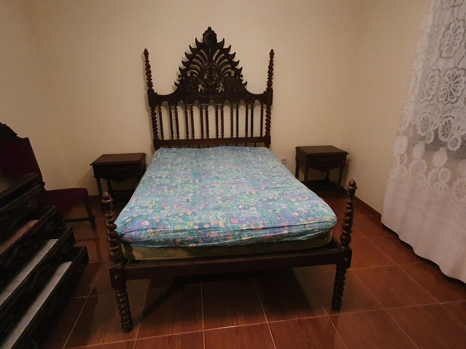 Vendo quarto de casal