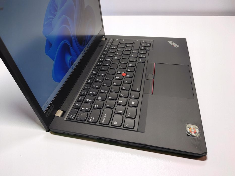 BIZNESOWY FLAGOWIEC ThinkPad T495 Ryzen 5 3500U 8GB 256SSD Win11