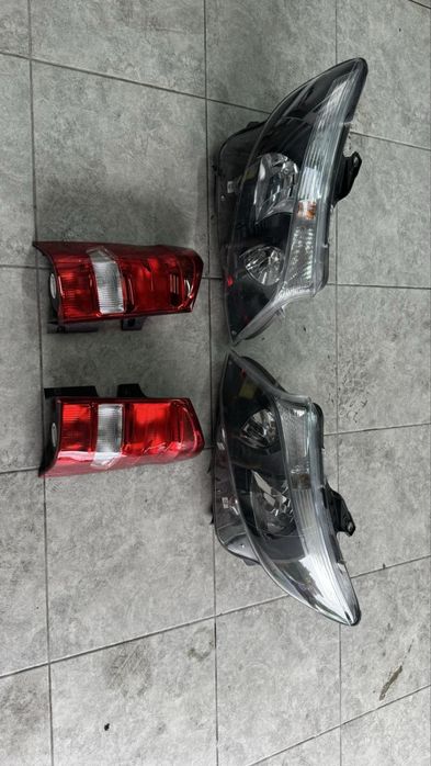 Фари Mercedes bens