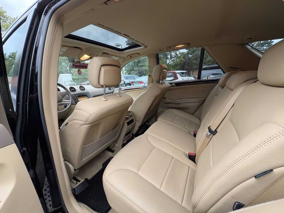 Mercedes-Benz M-Class ML 350      2011