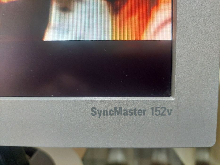 Монітор Samsung SyncMaster 710n