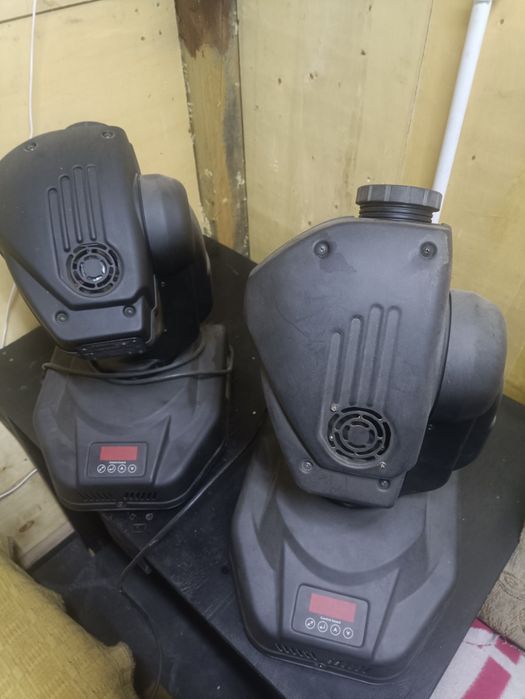 Ruchome głowy Spot 150 tx