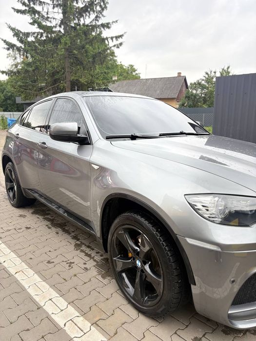 Машина BMW x6 отличное состояние