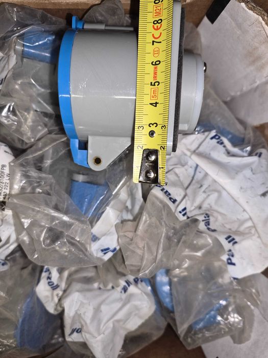 Gniazdo 32A 3pin 200-250v Palazzoli