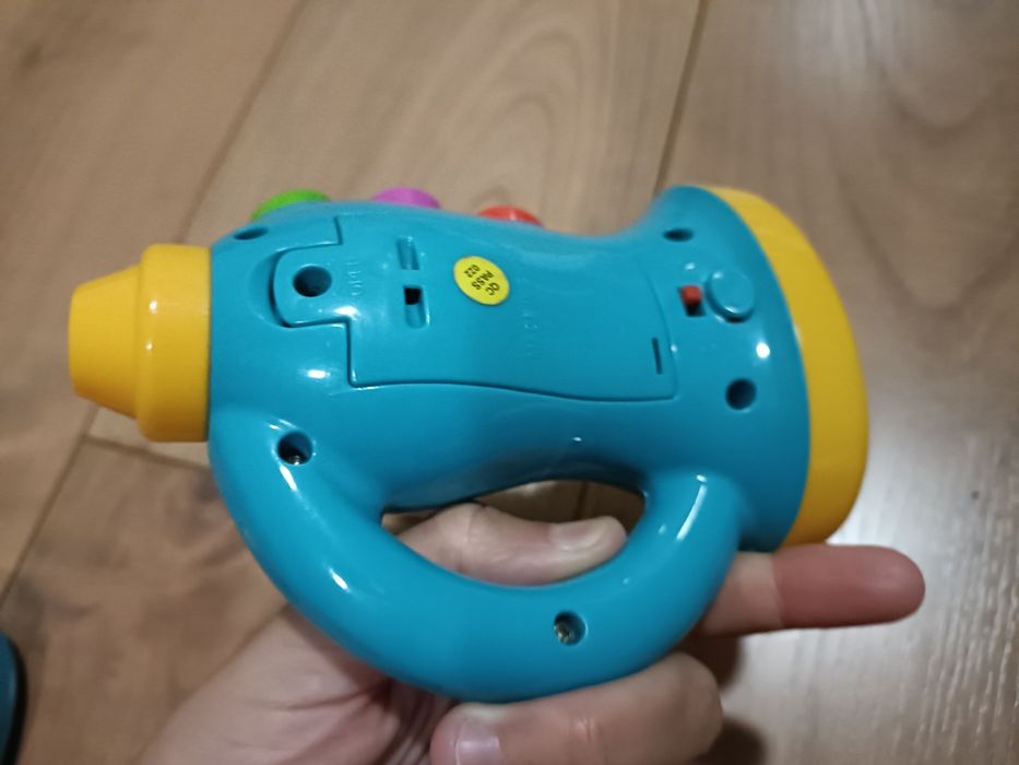 Pack 3 instrumentos musicais para bebé: luzes e música