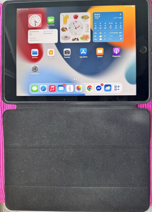 iPad Pro 9.7' дюймів