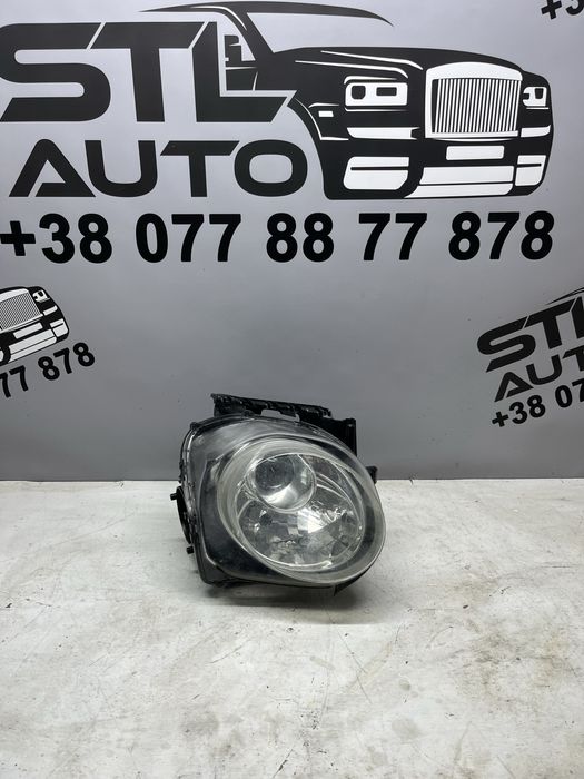 Права фара Nissan Juke