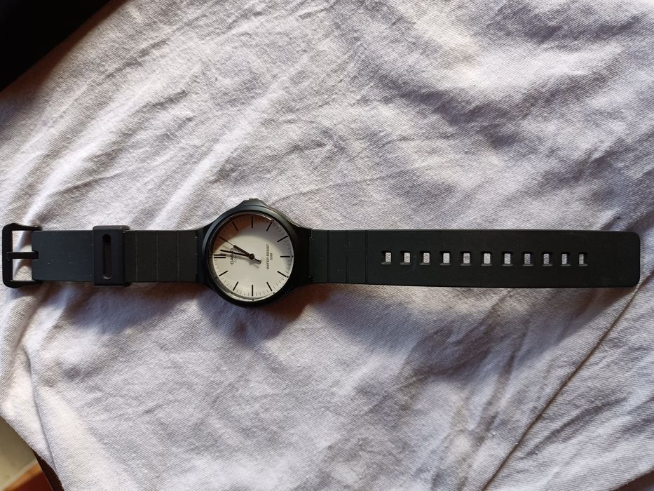 Relógio Casio MW-240