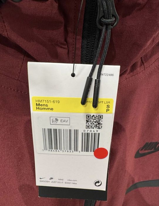 Оригінал Вітровка чоловіча Nike Tech Woven. HM7151-619 /S, M, L, XL /