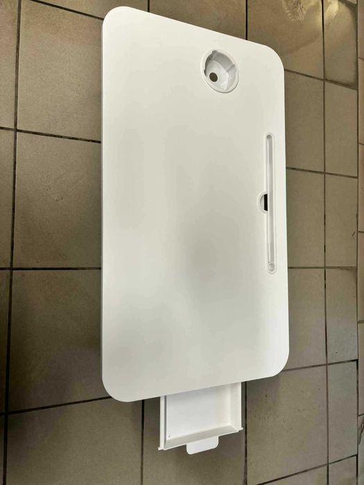 Stolik pod laptopa