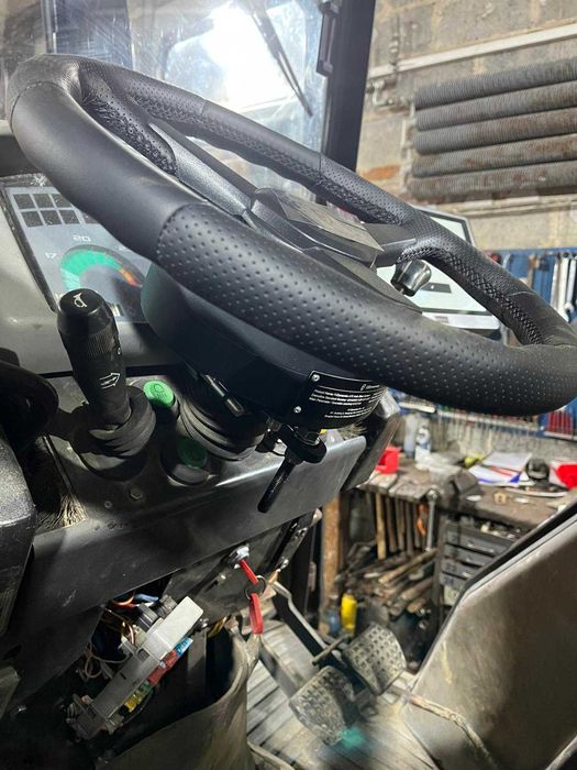 Nawigacje rolnicze np TOPCON FJD CHC