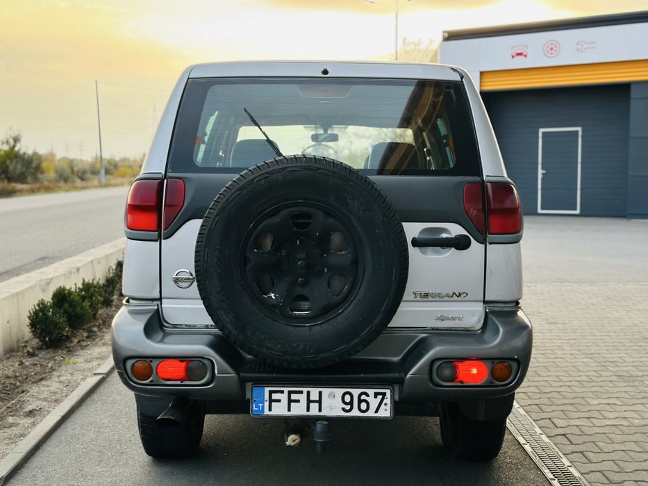 Продам Nissan Terrano 2.7 Dizel 4х4 в хорошем состоянии