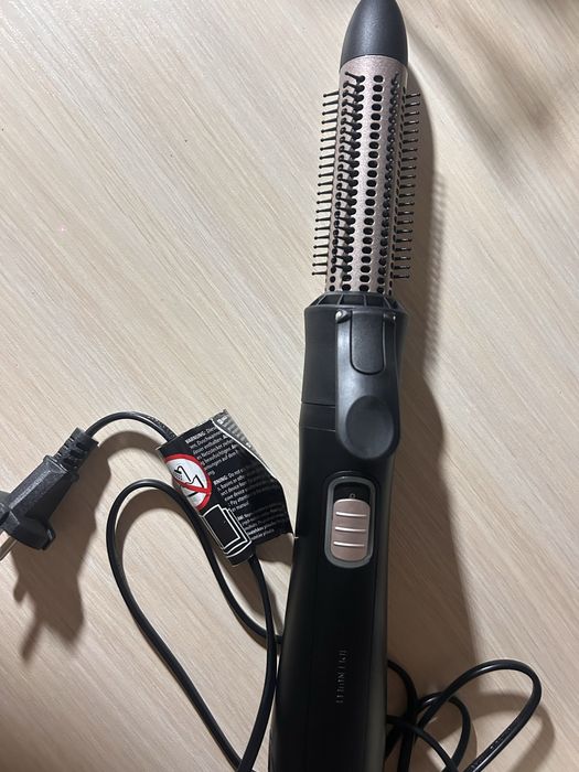 Щітка з теплим повітрям