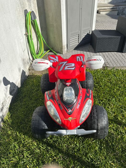 Moto 4 bateria de criança.
