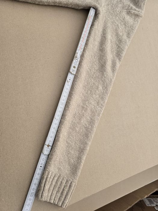 Sweter młodzieżowy męski z kołnierzem/golfem/stójķą. Rozmiar S.