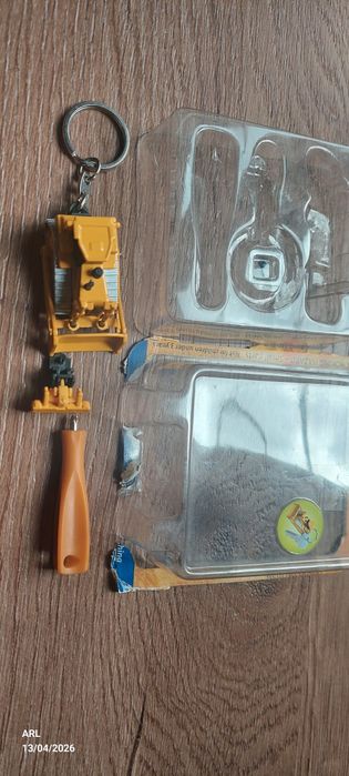 Porta chaves trator de rastos CATERPILLAR - novo