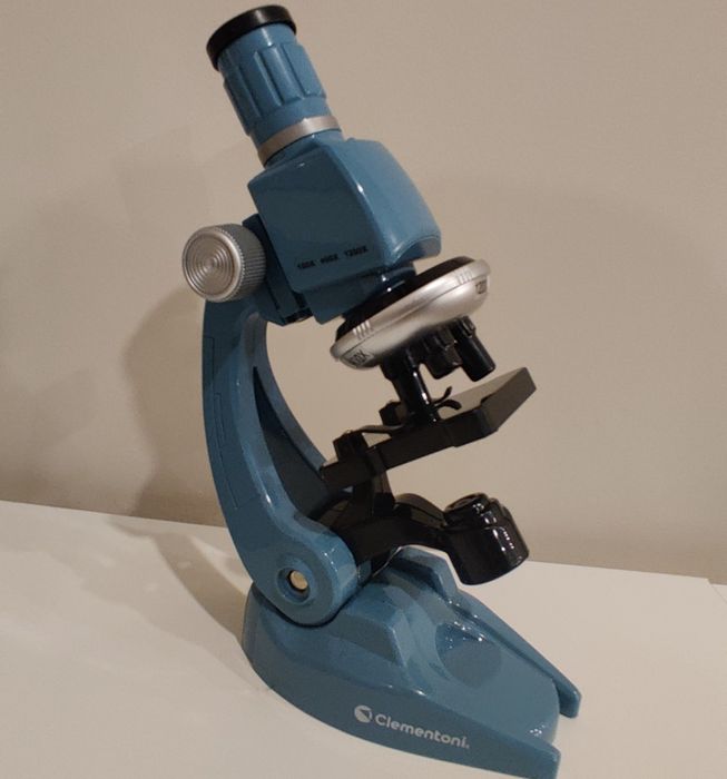 Microscópio Pro Clementoni